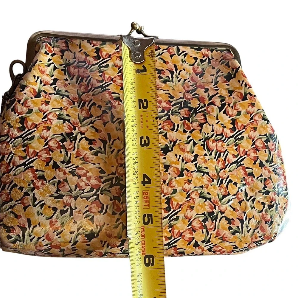 Patricia Nash Floral Leather Wristlet Yellow Orange Kiss Lock‎ Frame Bag Pouch